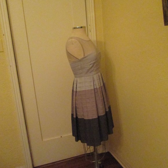 Gorgeous Classy Ryu Dressy Or Nice Casual Dress Pleated and Layers - Picture 4 of 6